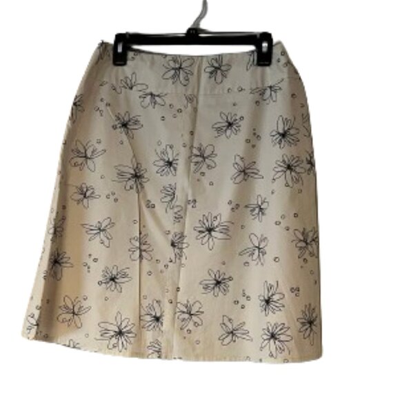 Rafaella Cream with Black Flower Embroidered A Line Skirt - Lined - 8 - Picture 2 of 3